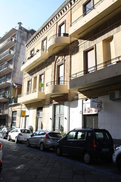 Domus Claudiae Appartamento Catania Esterno foto